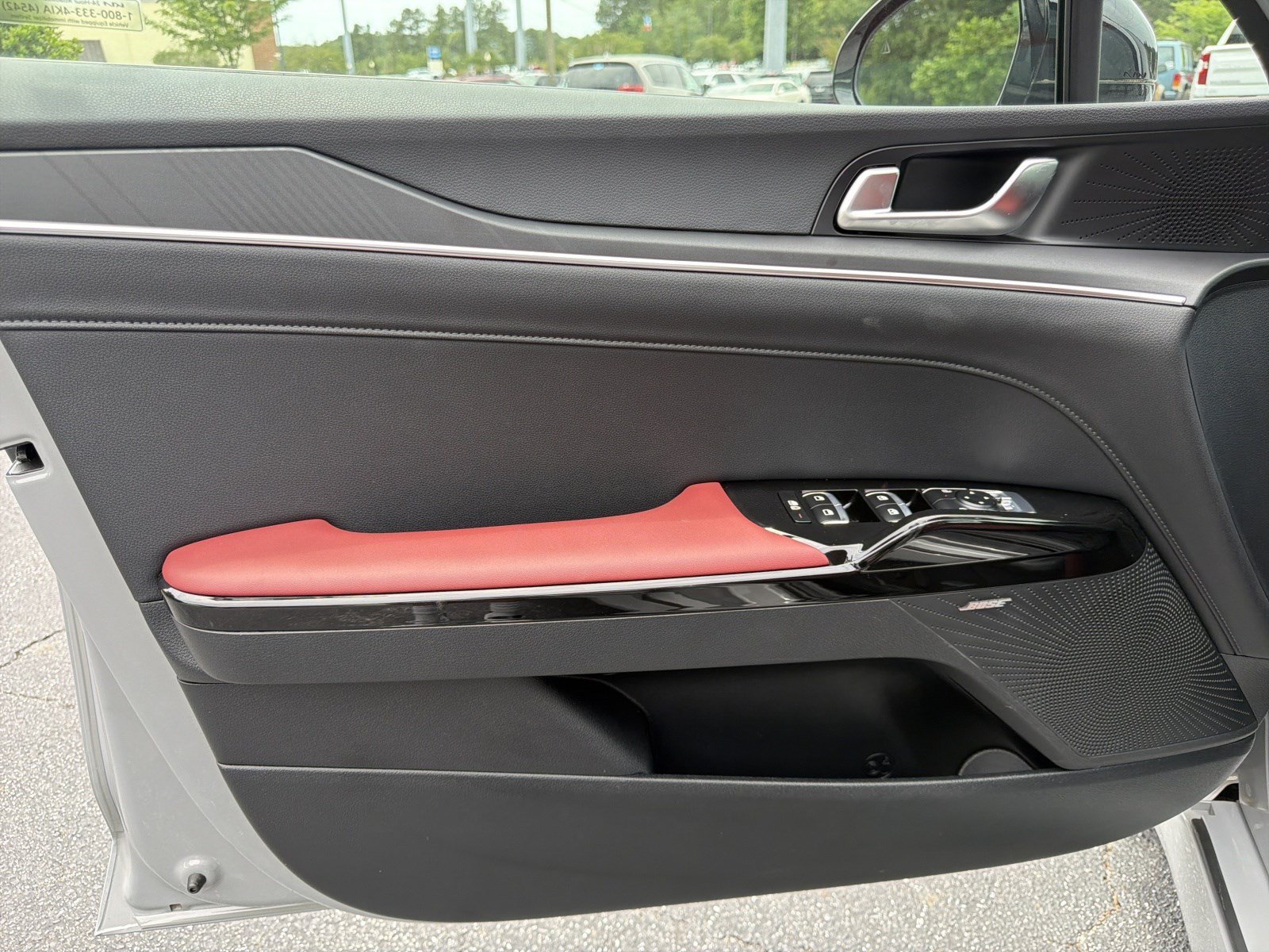2025 Kia K5 GT-Line - Photo 10
