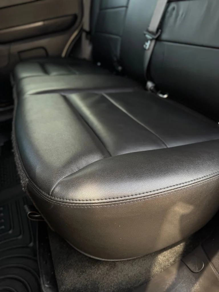 Used 2011 White Suede Ford Limited image 34