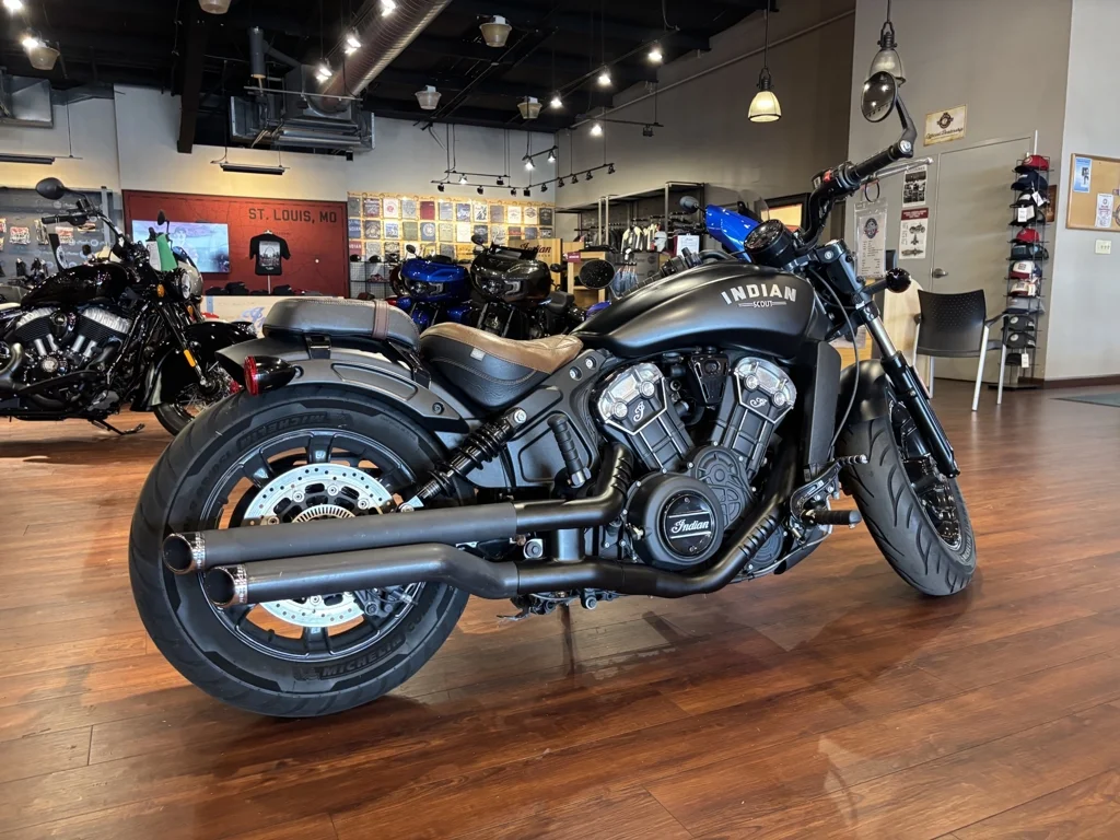 Used 2023 BLACK SMOKE Indian  image 3