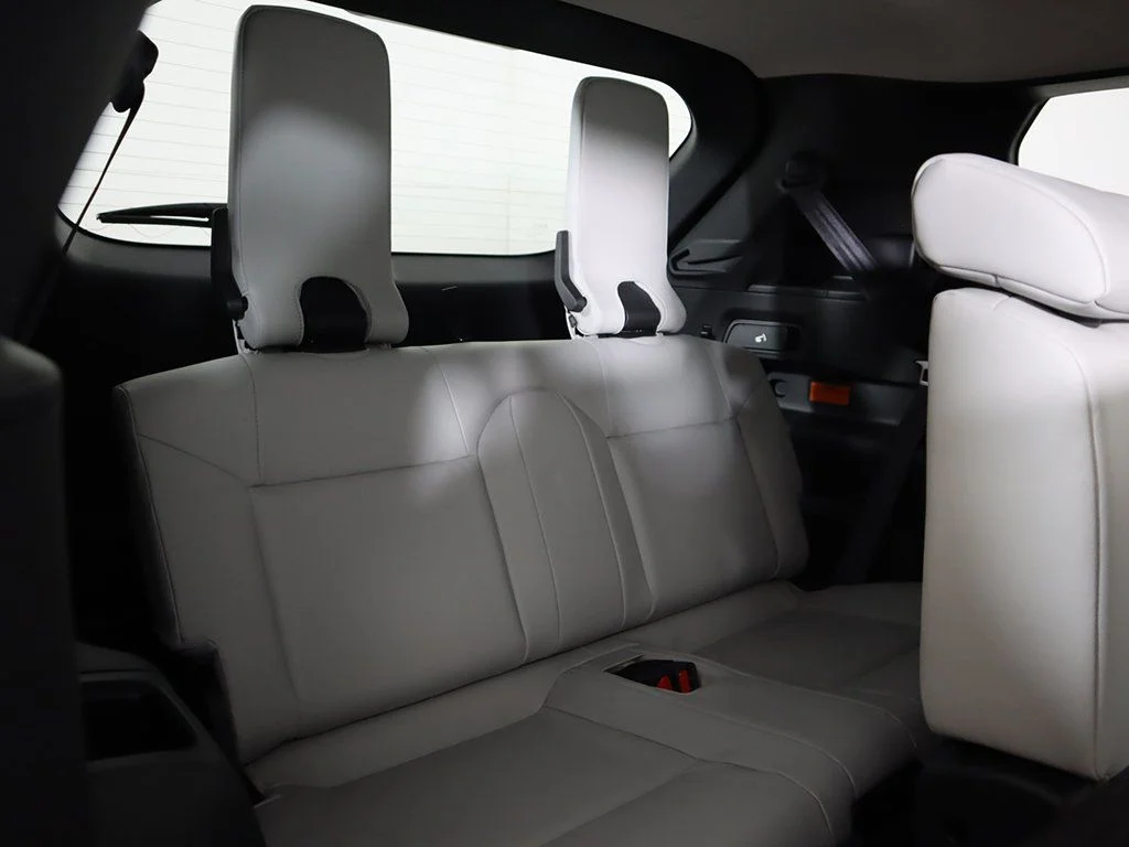 2025 Mitsubishi Outlander Plug-in Hybrid Platinum Edition - Photo 38
