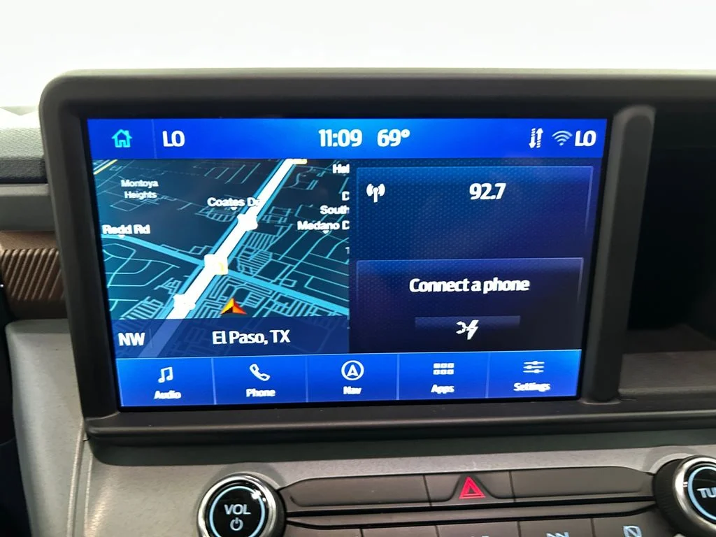 Used 2024 White Ford Lariat image 11