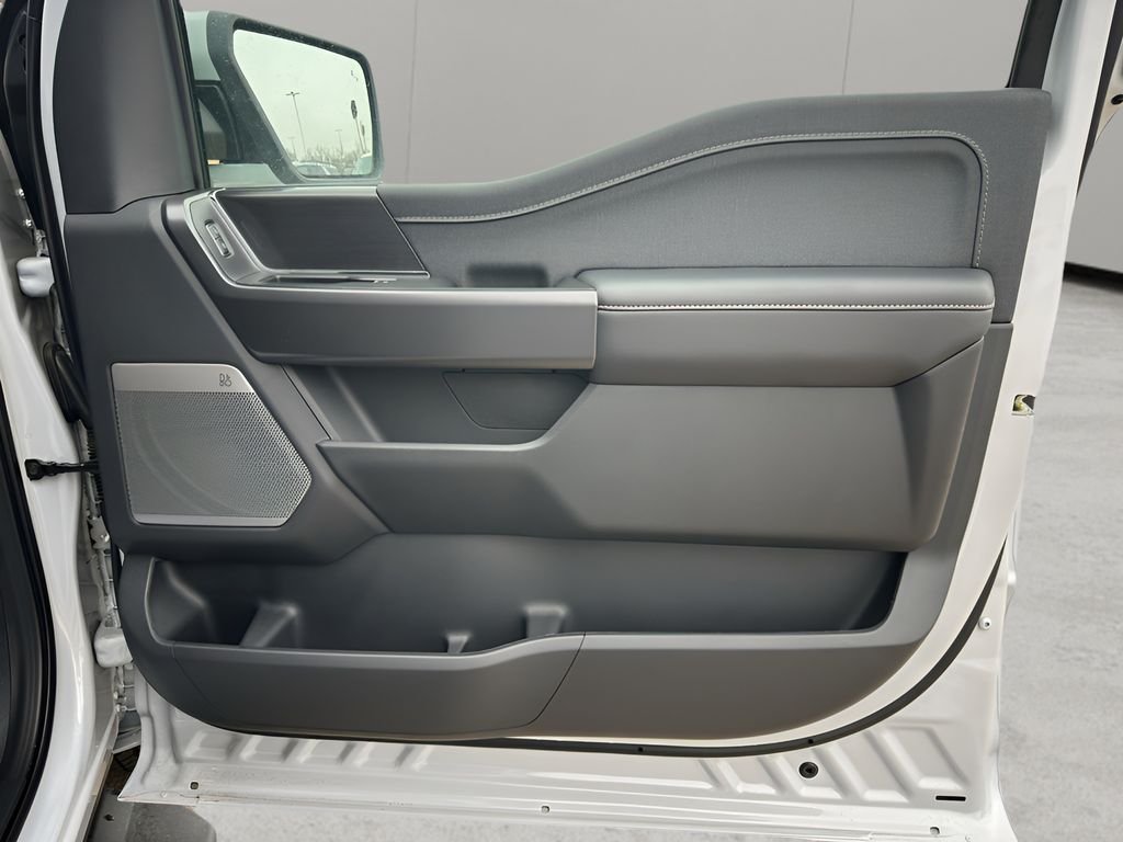 New 2025 Space White Metallic Ford Lariat® image 32