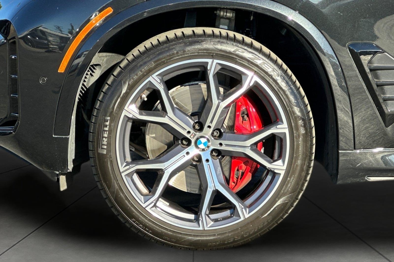 Used 2024 Black Sapphire Metallic BMW sDrive40i image 26