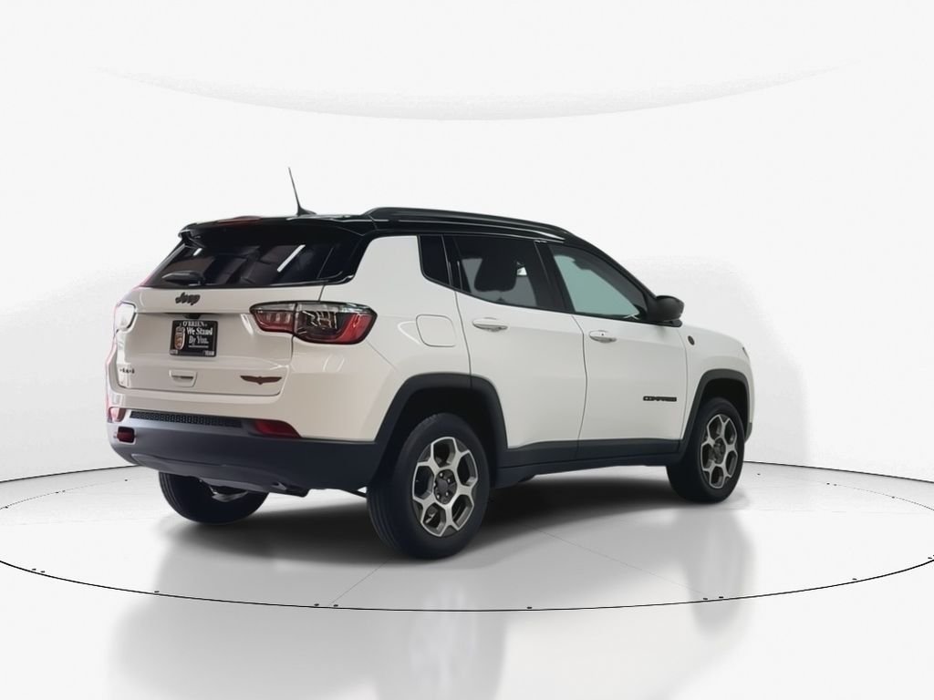 Used 2022 Bright White Clearcoat Jeep Trailhawk image 5