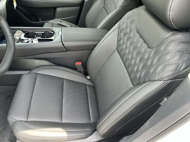 New 2026 Everest White Pearl TriCoat Nissan Platinum image 15