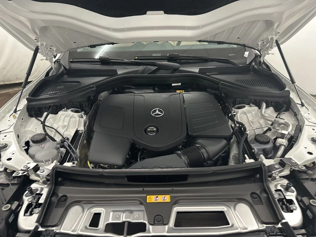 Used 2026 White Mercedes-Benz GLC 300 image 31