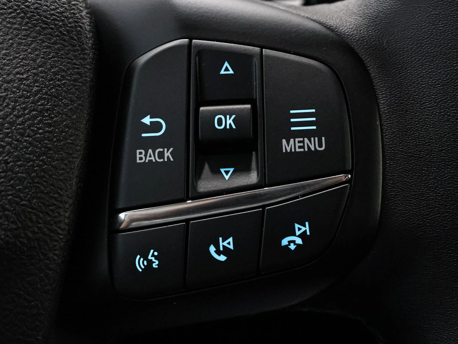 New 2026 Carbonized Gray Metallic Ford Outer Banks® image 36