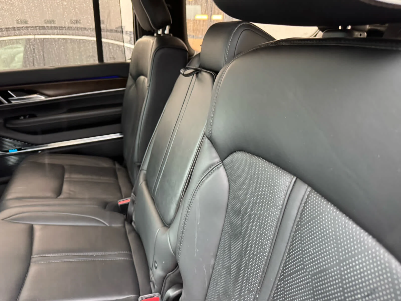 Used 2022 Diamond Black Crystal Pearlcoat Jeep Series II image 21