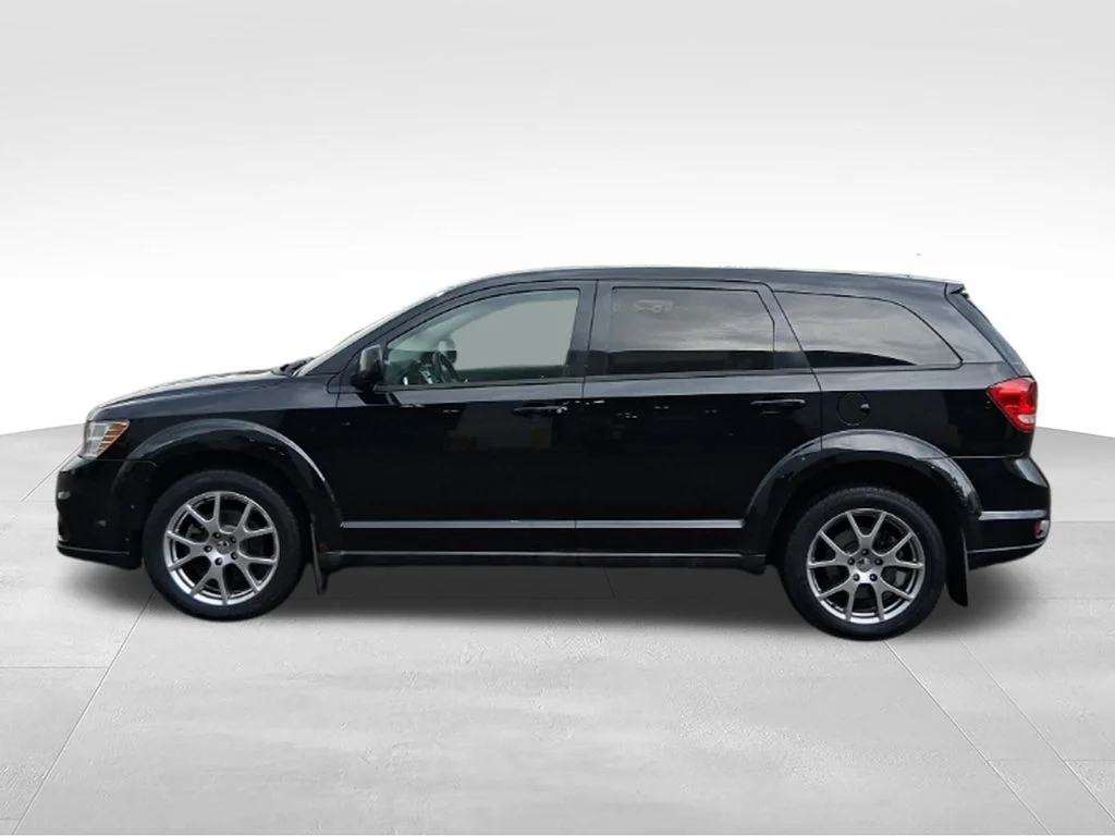 Used 2013 Brilliant Black Crystal Pearlcoat Dodge R/T image 4