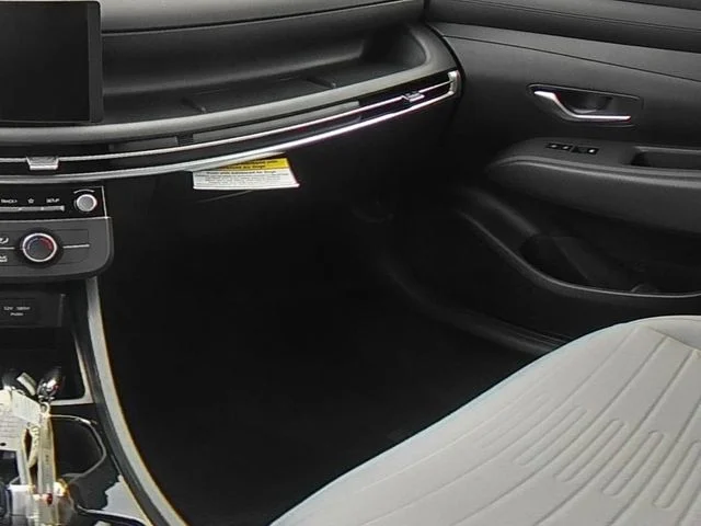 New 2026 White Hyundai SE image 38