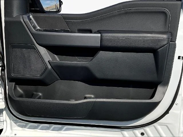 New 2026 Oxford White Ford XLT image 36