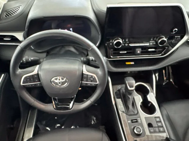 Used 2023 Red Toyota Platinum image 24