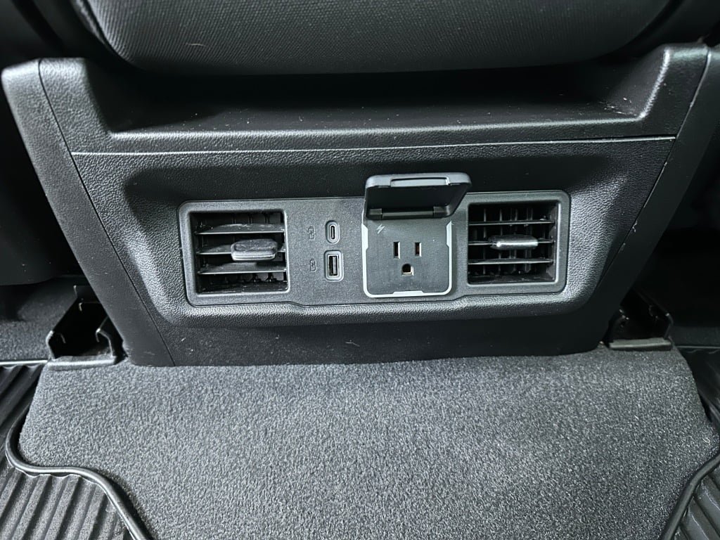 2023 Chevrolet Silverado 1500 LT - Photo 21