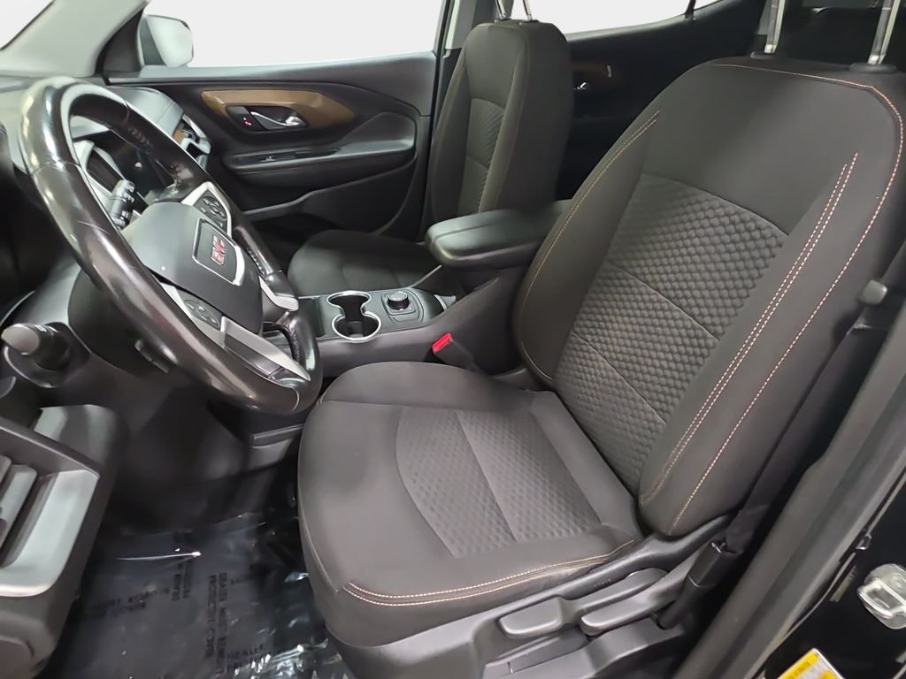 Used 2019 Ebony Twilight Metallic GMC SLE image 13