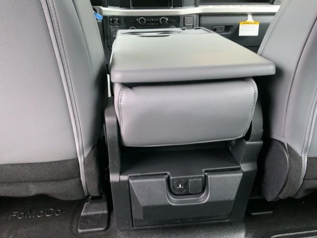 2024 Ford F-550 Super Duty Chassis Cab XL - Photo 22