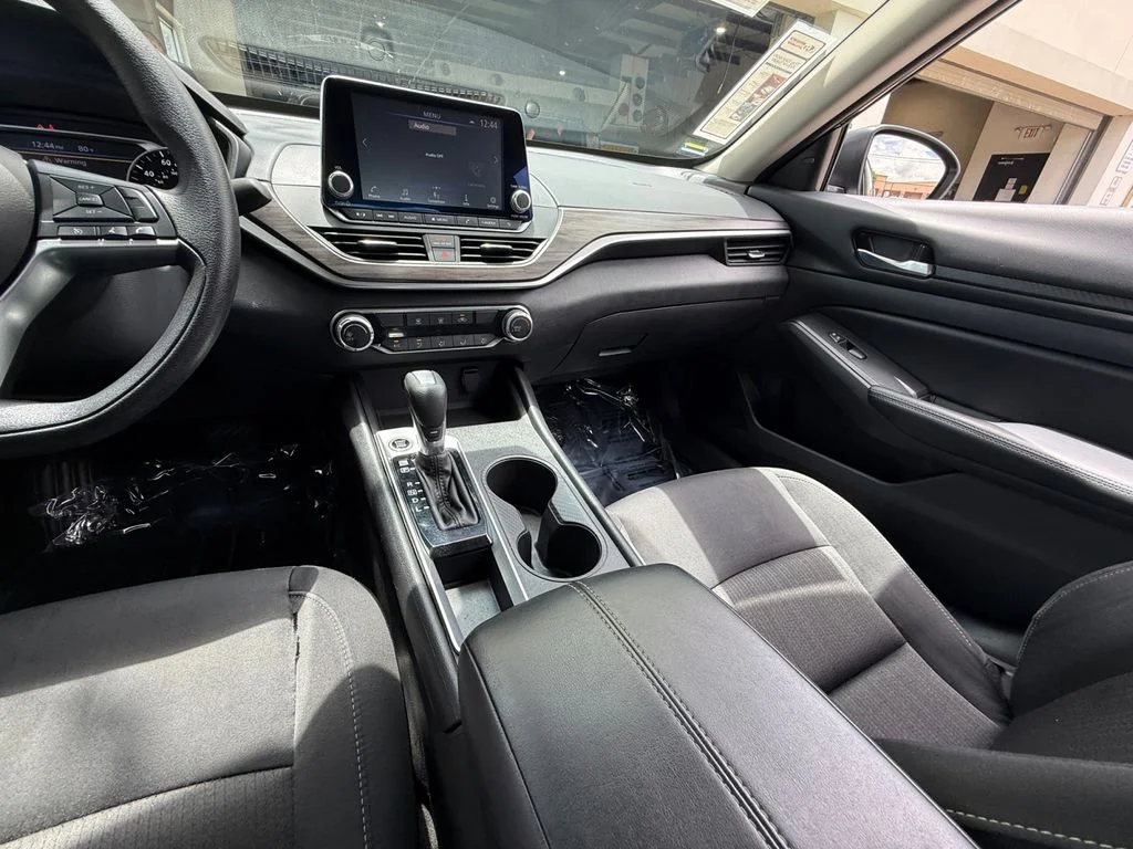 Used 2025 Black Nissan 2.5 SV image 15