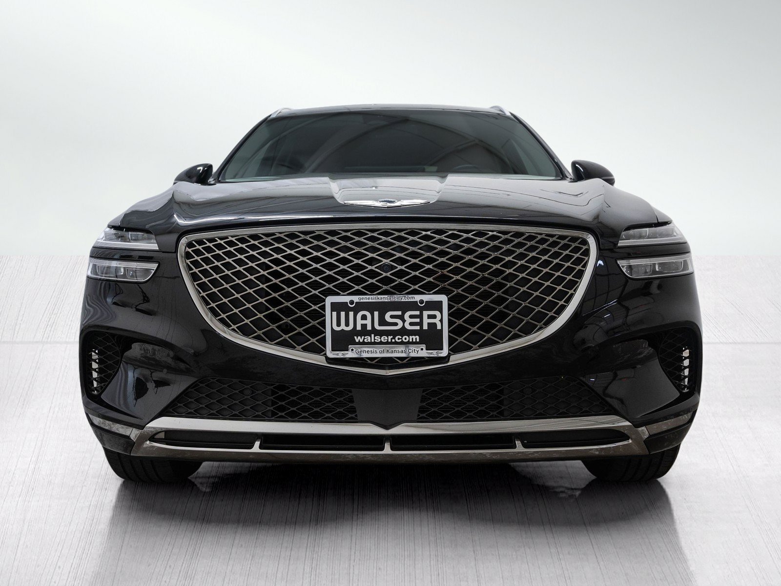 Used 2024 GENESIS GV70 Standard with VIN 5NMMADTB0RH001147 for sale in Kansas City