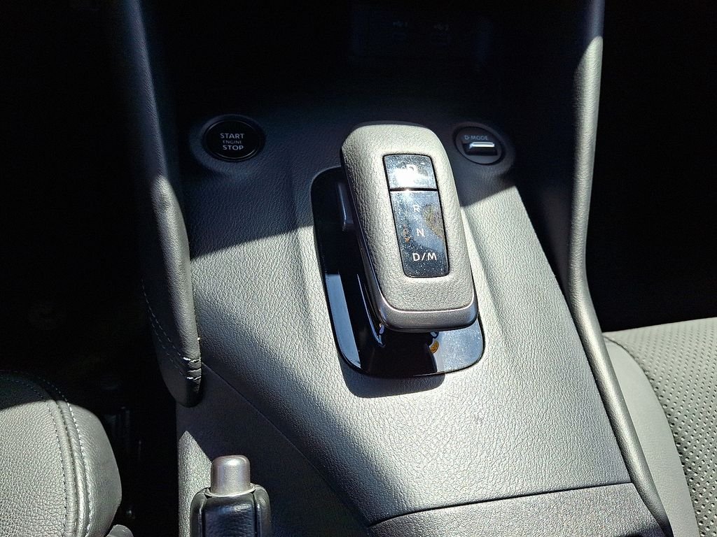 Used 2024 Orange Nissan Performance image 14