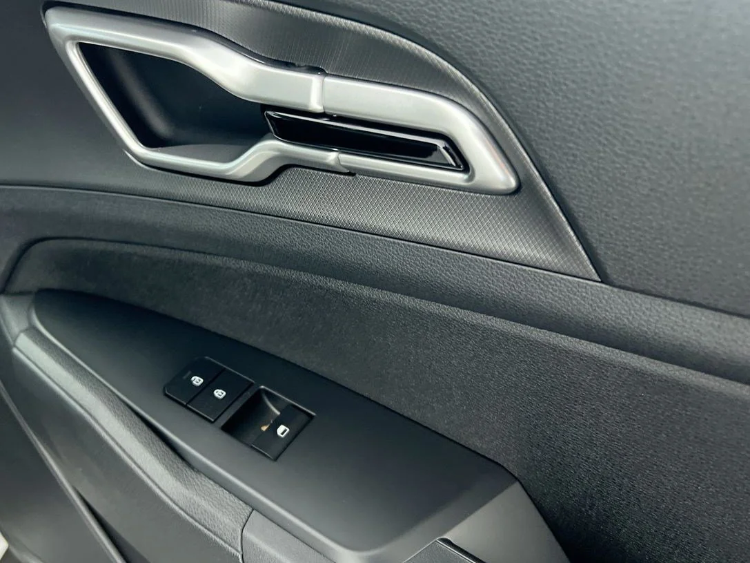 New 2026 Ebony Black Kia LX image 28