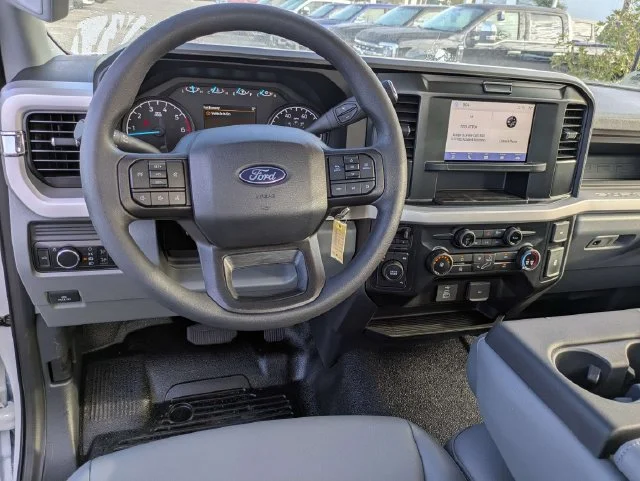 New 2027 Oxford White Ford F-250® XL image 16