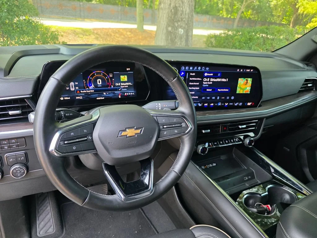 Used 2025 Sterling Gray Metallic Chevrolet Premier image 15