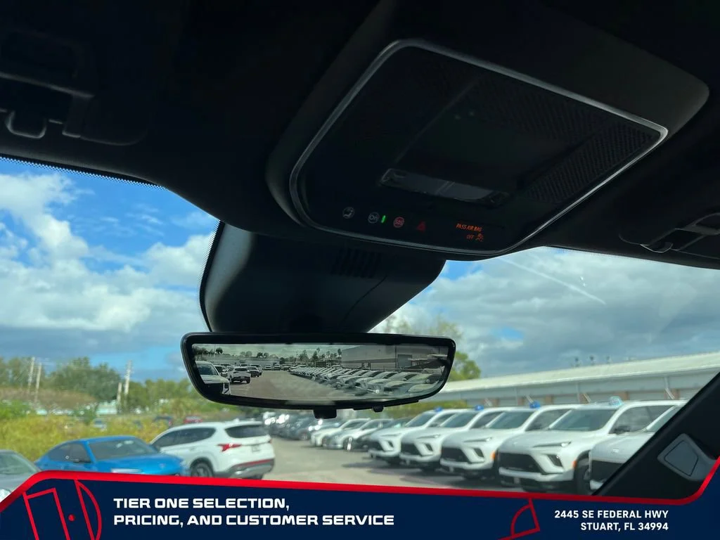 New 2026 Onyx Black GMC Elevation Extended Range image 32