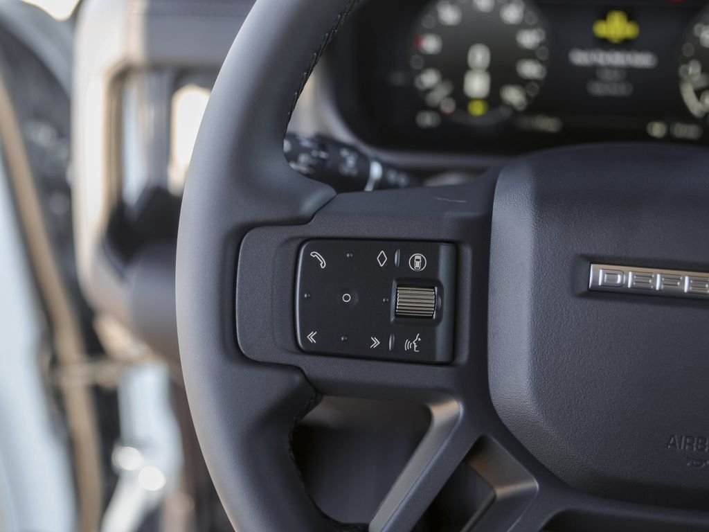 2026 Land Rover Defender S - Photo 20