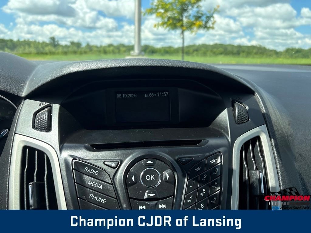 Used 2014 White Ford SE image 17