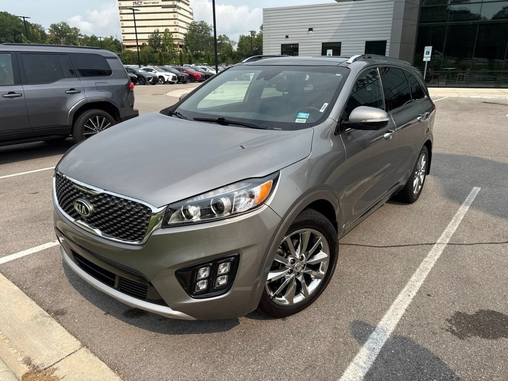 Used 2018 Titanium Silver Kia SX Limited V6 image 2