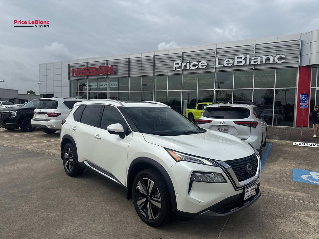 2023 Nissan Rogue SL