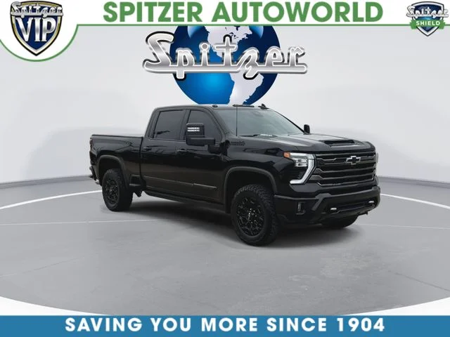 Used 2024 Black Chevrolet High Country image 2