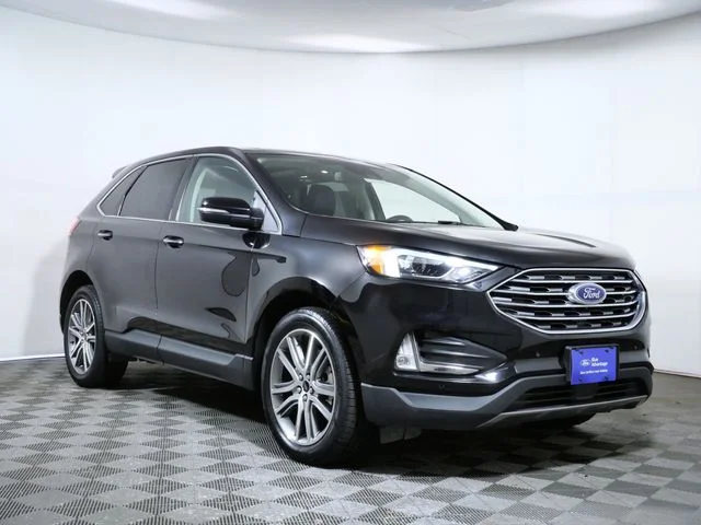 2023 Ford Edge Titanium AWD's photo