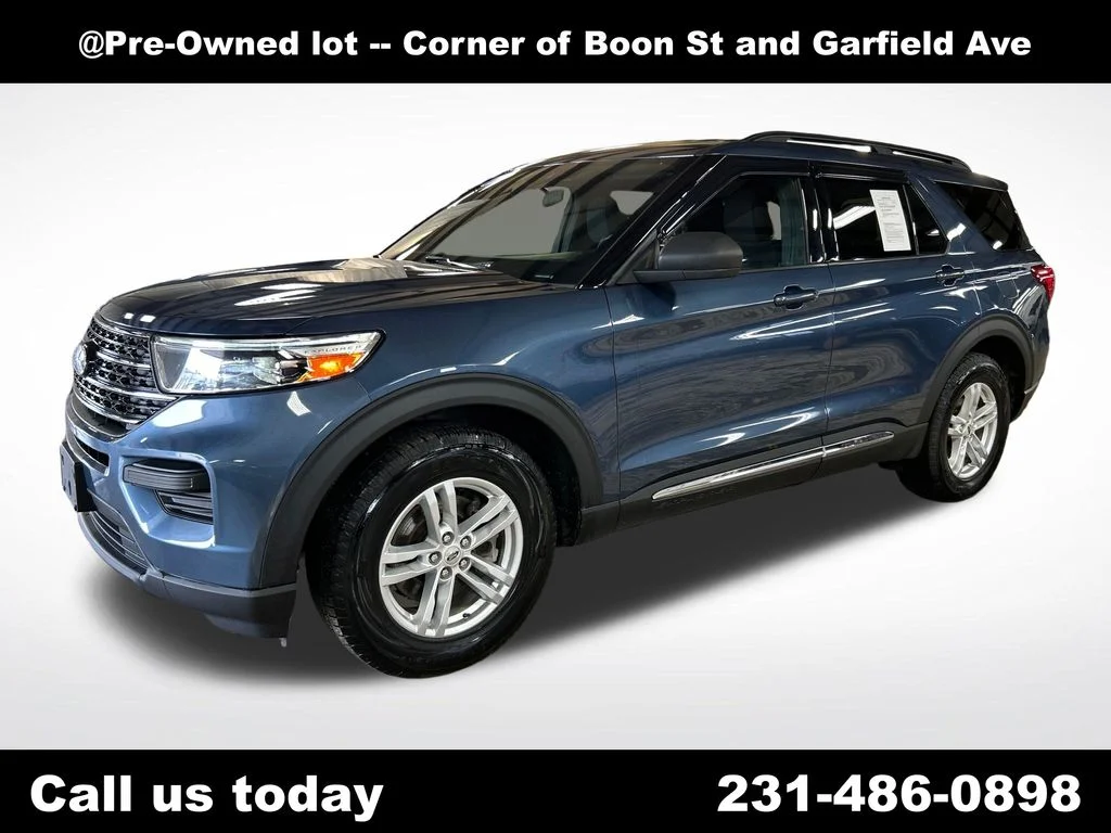 Used 2020 Blue Ford XLT image 1