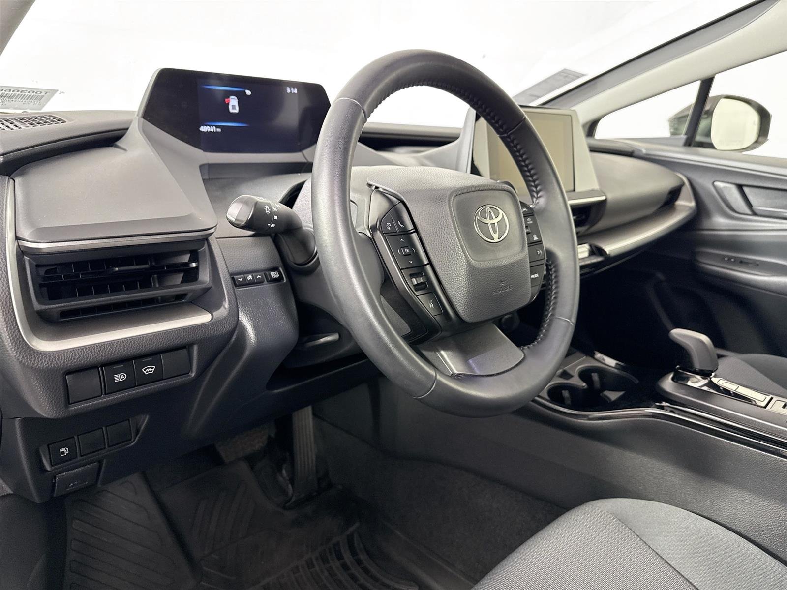 Used 2023 Guardian Gray Toyota XLE image 4