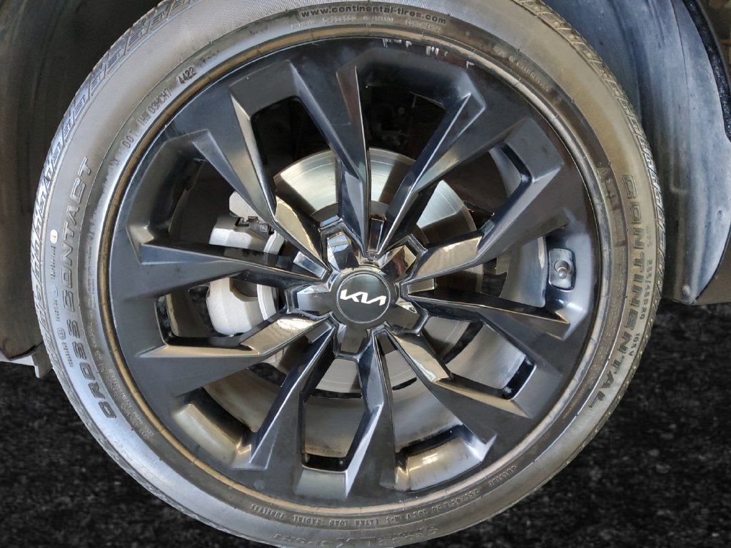 Used 2023 Red Kia SX image 25