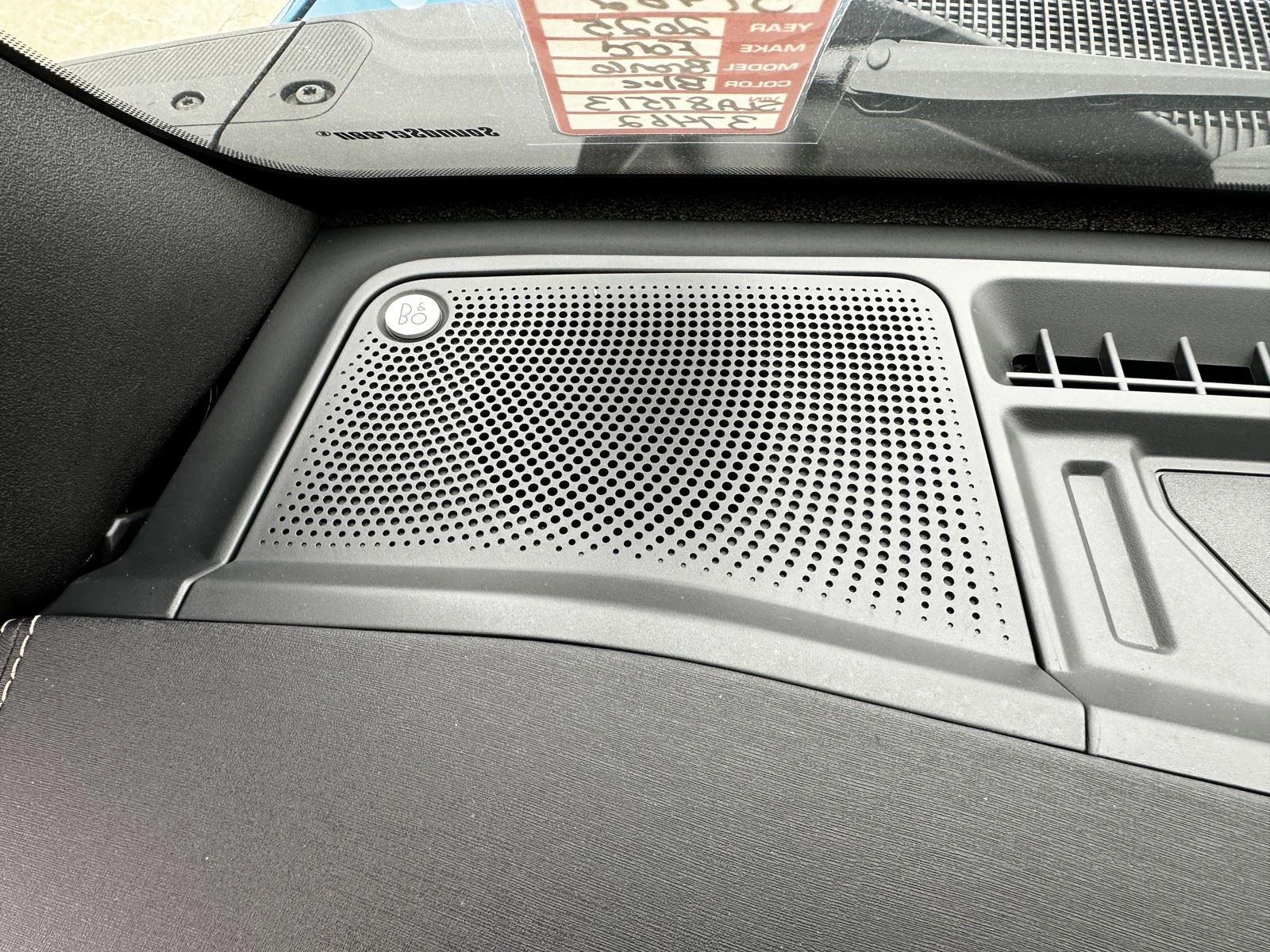 New 2025 Velocity Blue Metallic Ford Badlands® image 21
