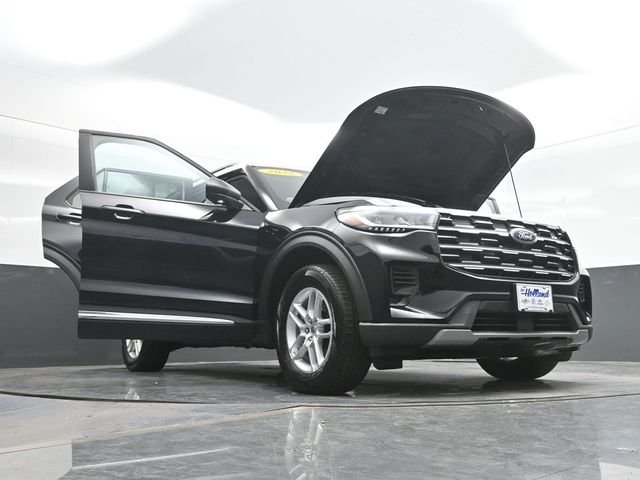 Used 2025 Black Ford Active image 32
