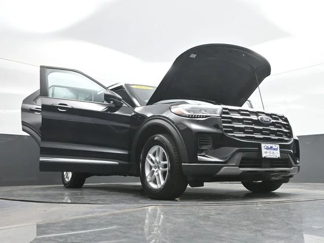 Used 2025 Black Ford Active image 32
