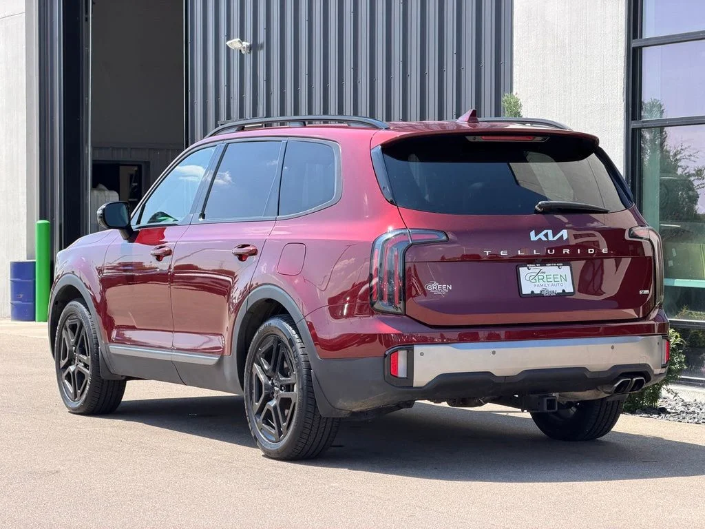 Used 2023 Red Kia SX X-Line image 3