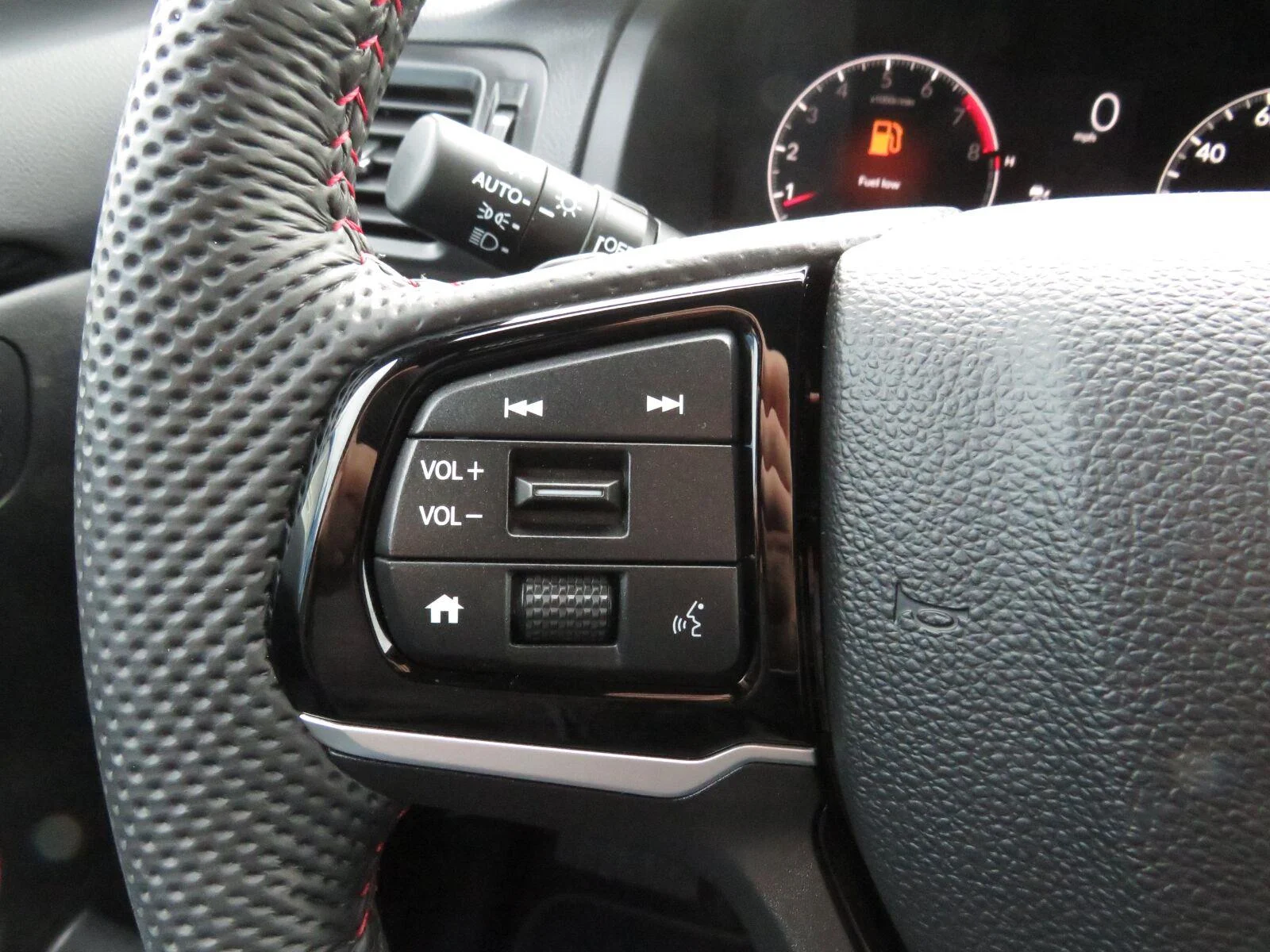 Used 2024  Honda Black Edition image 28