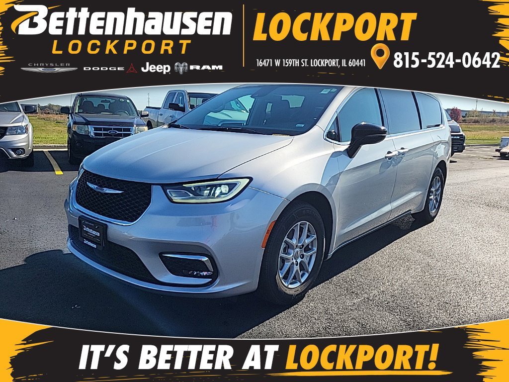2024 Chrysler Pacifica Touring L