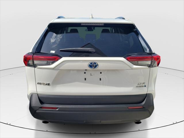 Certified Used 2024 ICE CAP Toyota  image 5