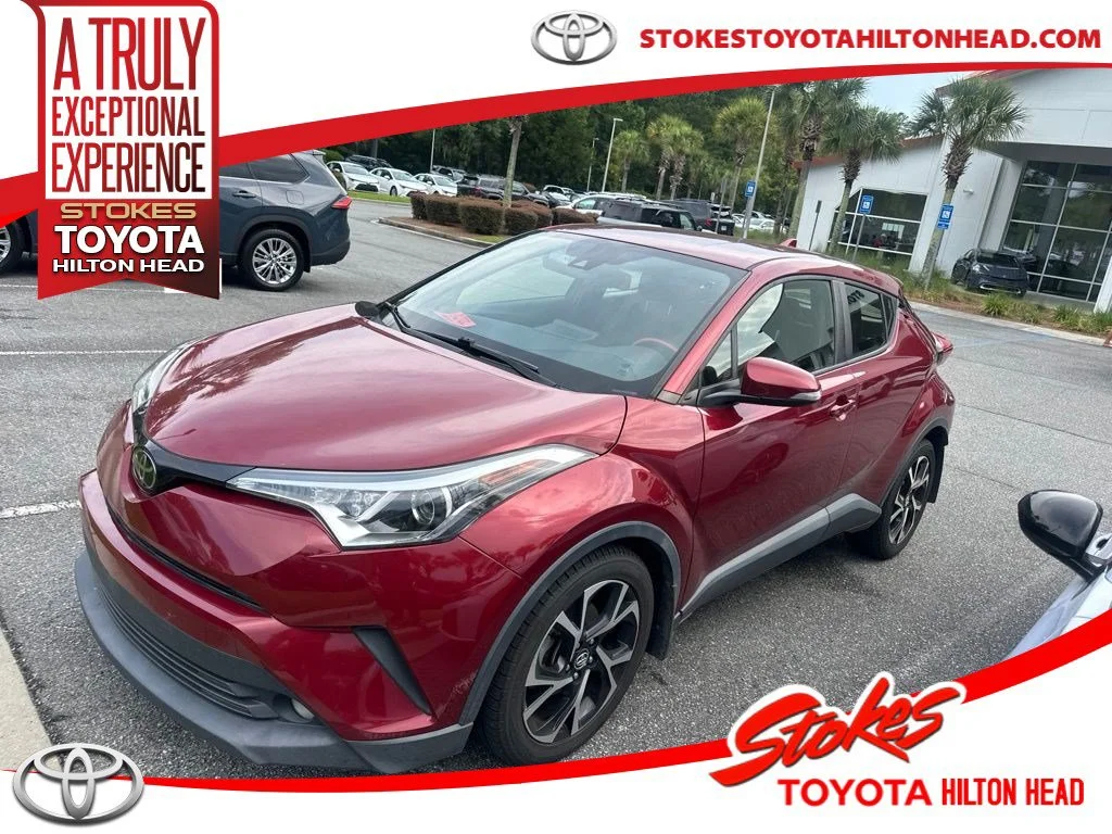 Used 2018 Red Toyota XLE image 1