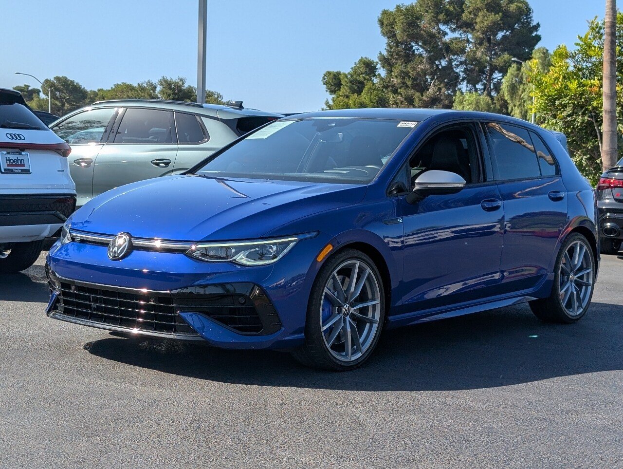 Used 2024 Blue Volkswagen 2.0T image 4