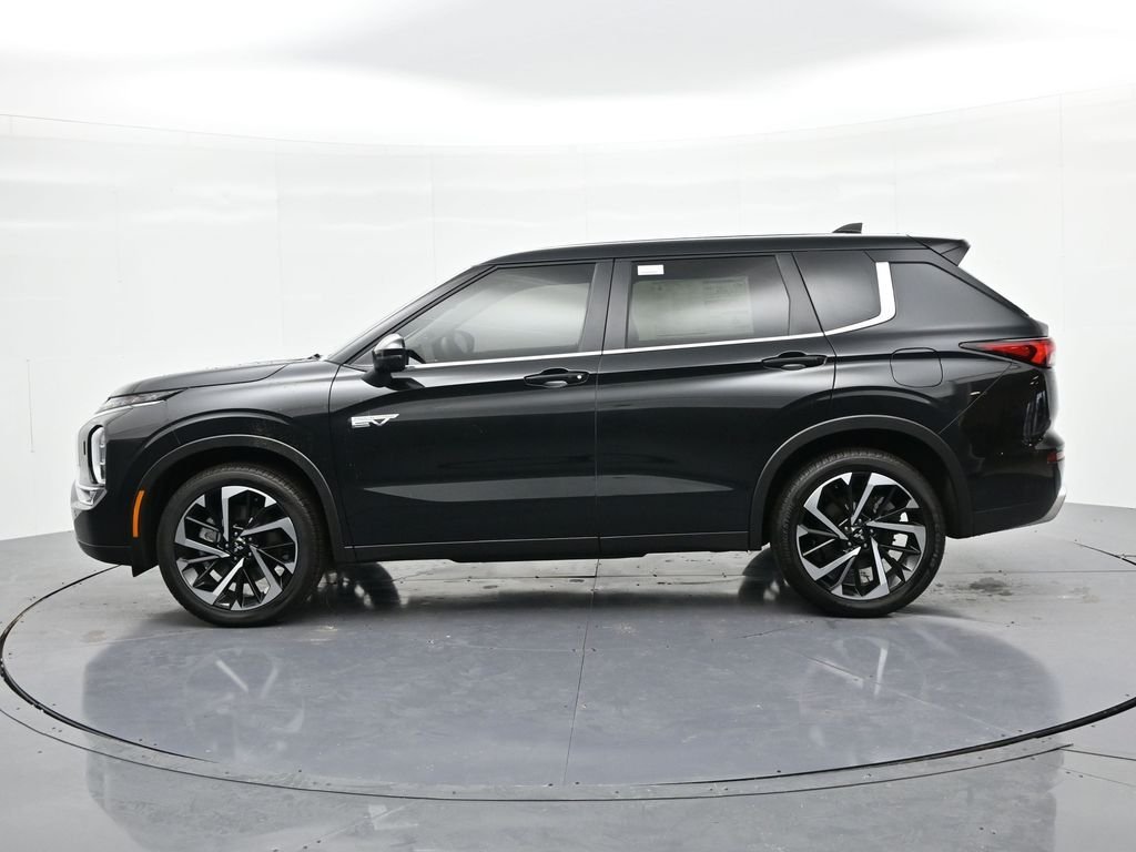 New 2025 Black Mitsubishi SE image 8