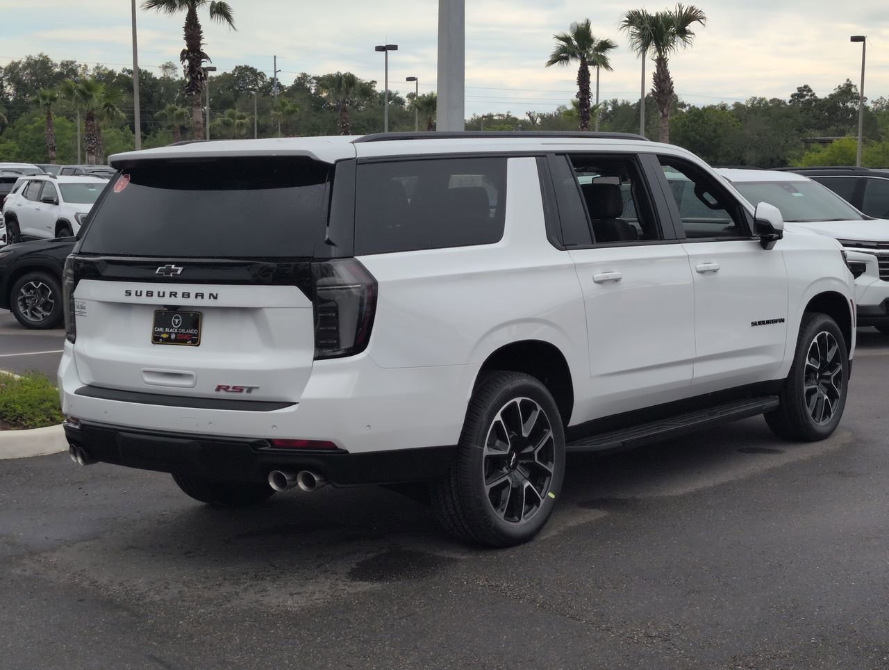 2026 Chevrolet Suburban RST - Photo 8