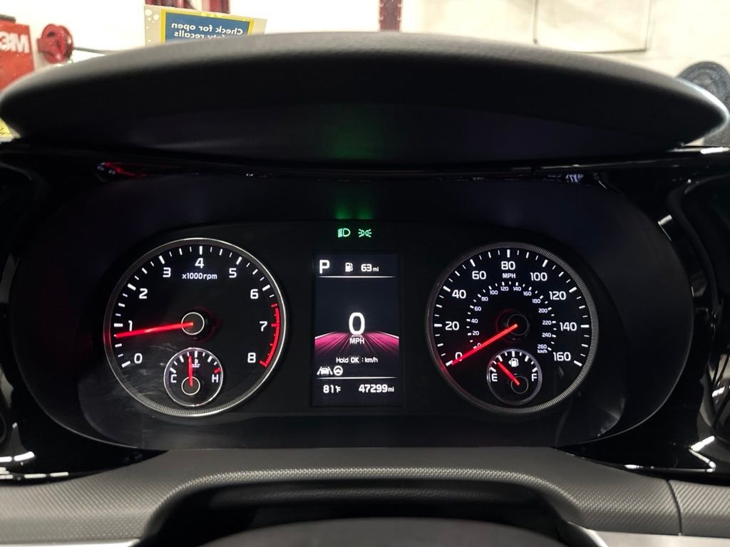 Used 2021 Gray Kia LXS image 29