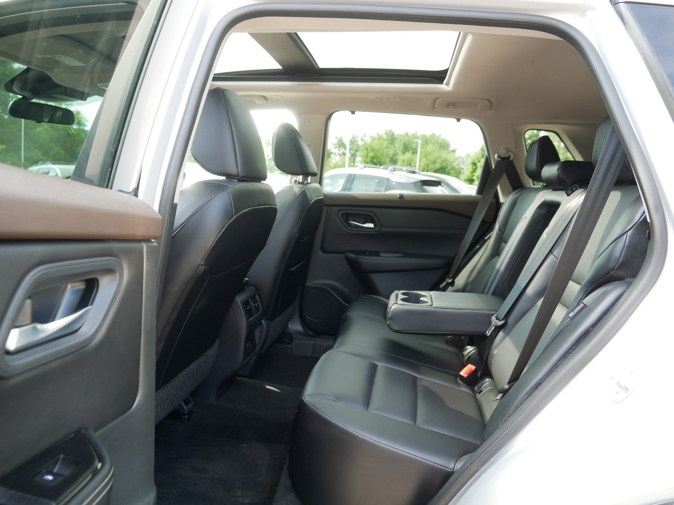 Used 2023 Brilliant Silver Metallic Nissan SV image 36