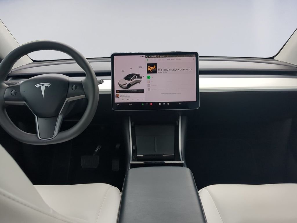 Used 2021 White Tesla Long Range image 13