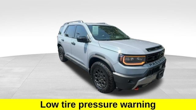 Certified Used 2026 Sonic Gray Pearl Honda TrailSport Elite Blackout image 9